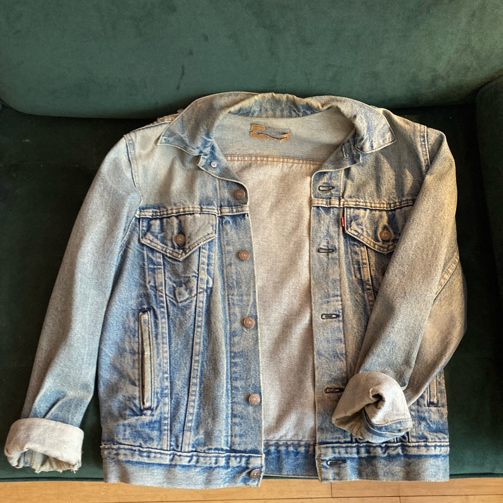 Vintage Levi’s denim jacket